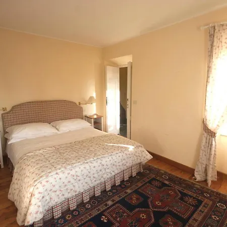 Sleeps 10 Pool Wifi Villa